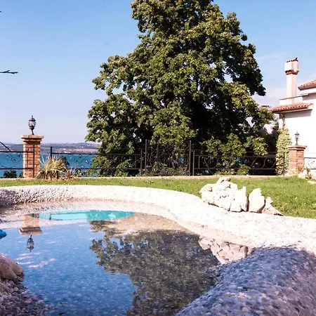 Sunvilla With Hot Tub Koper