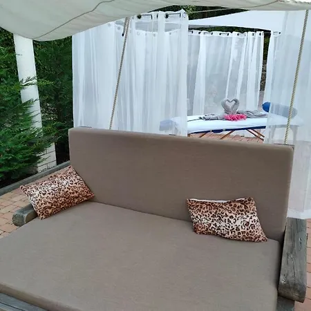 Appartamento Sunvilla With Hot Tub Capodistria