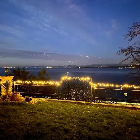 Appartamento Sunvilla With Hot Tub