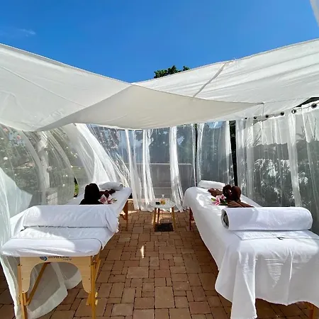 Sunvilla With Hot Tub * Capodistria
