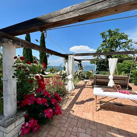 Sunvilla With Hot Tub *