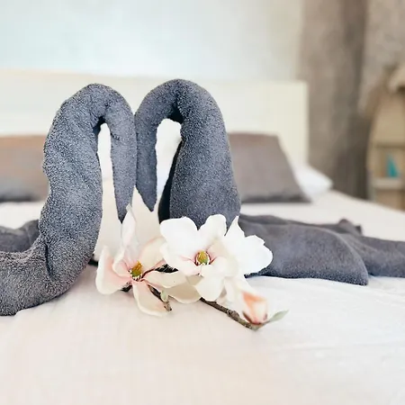 Sunvilla With Hot Tub Appartamento Capodistria